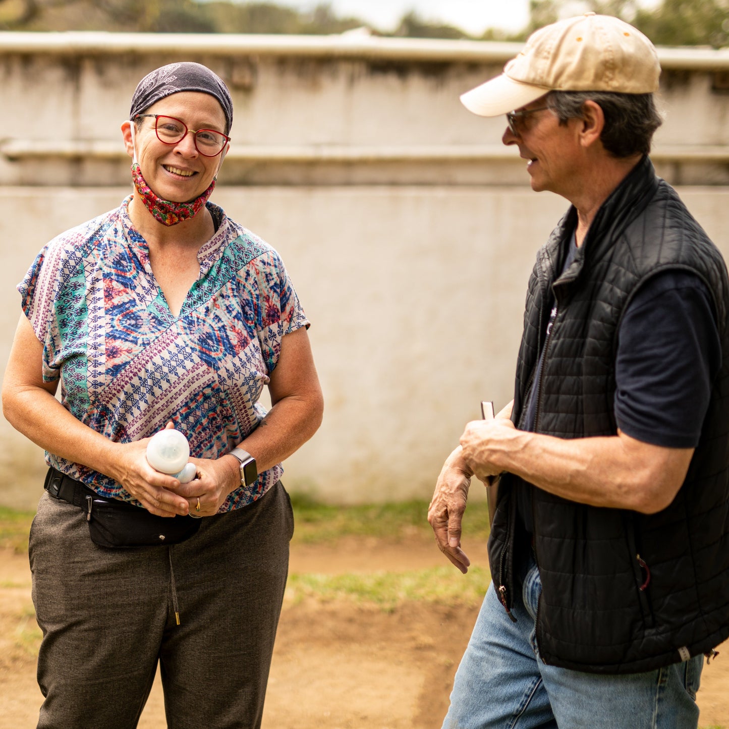 Annabella (Santa Felisa Head Agronomist)  and Jeff (Zoka Founder) standing outdoors on the Farm in 2023.